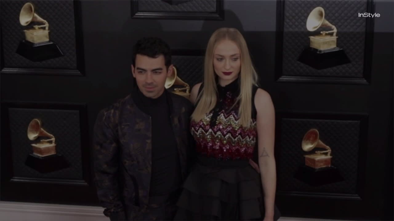 Sophie Turner Gets Colorful in Feathered Dress With Joe Jonas for TIFF – WWD