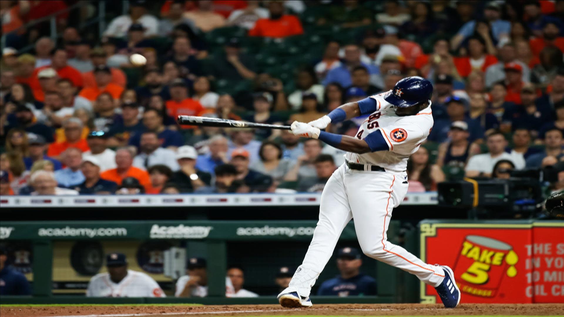 Astros sign Yordan Alvarez to six-year, $115 million extension