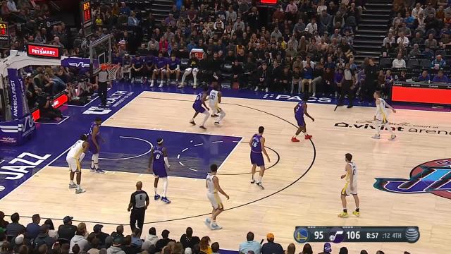 Jonathan Kuminga with a dunk vs the Utah Jazz