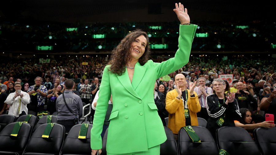 Yahoo Sports - Sue Bird won four championships and made the playoffs 18 times with the