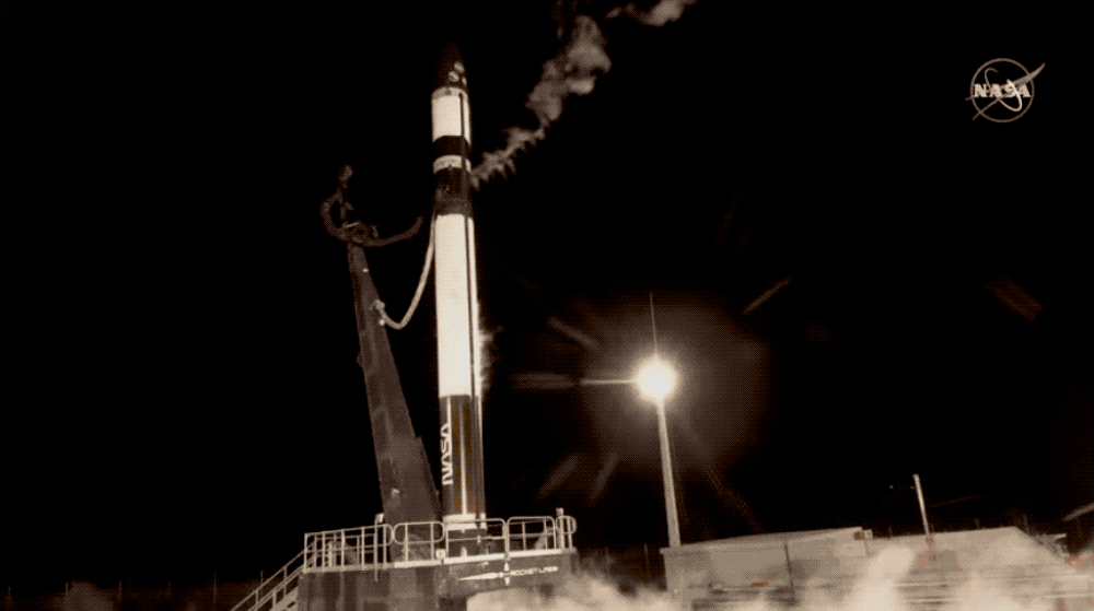 Rocket Lab wystrzelił satelitę CAPSTONE NASA w misję eksploracyjną na stację kosmiczną na powierzchni Księżyca