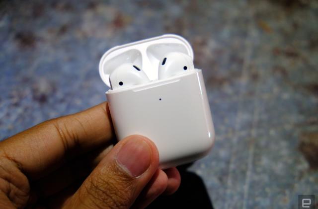 Apple AirPods