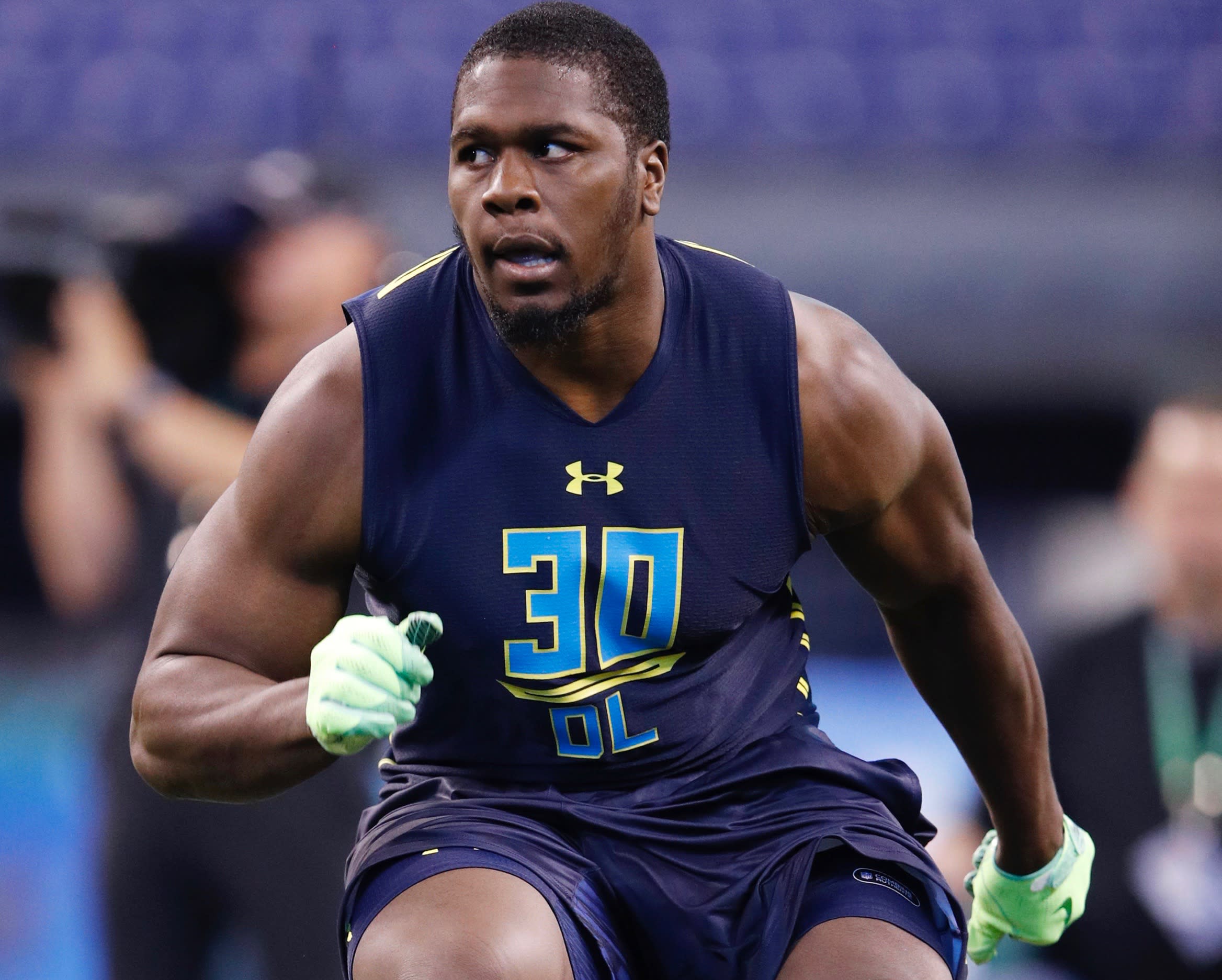 Seahawks bust Malik McDowell fight with cop