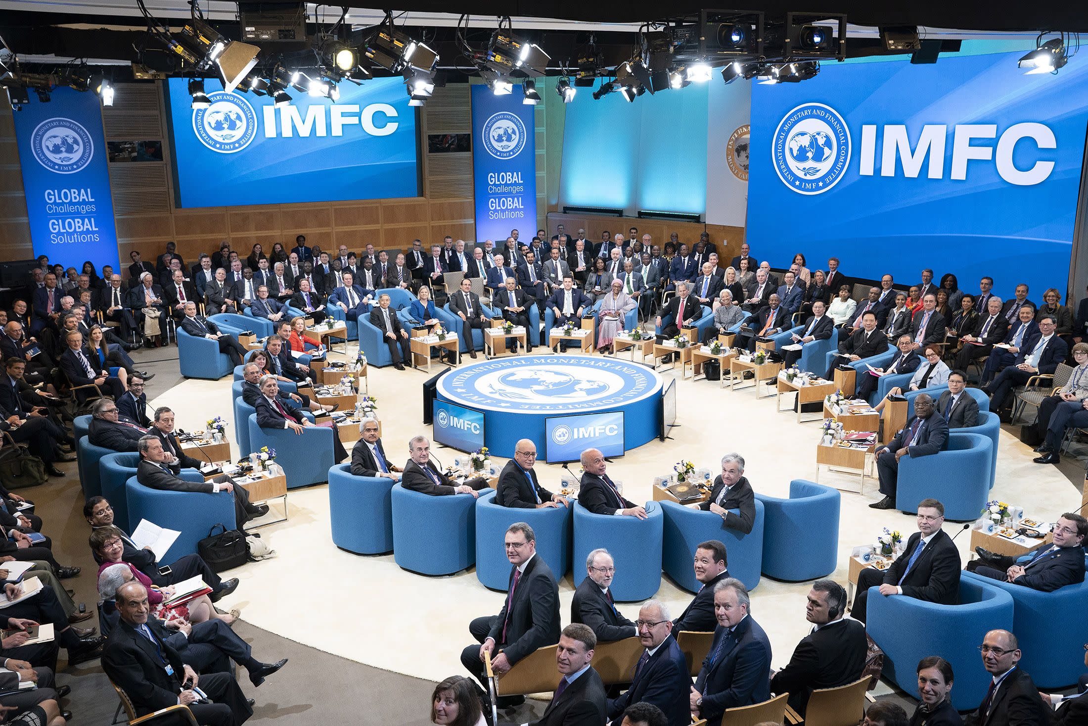 IMF, World Bank Plan ‘Virtual’ Spring Meetings Amid Virus
