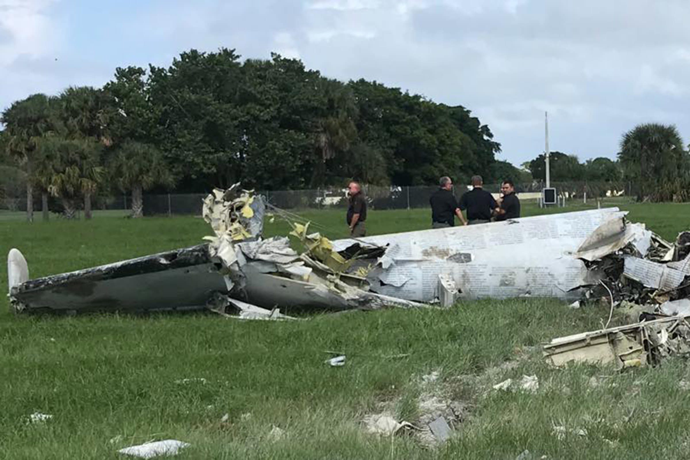 Pilot Dies After Plane Crashes at Florida Air Show 'There's Nothing