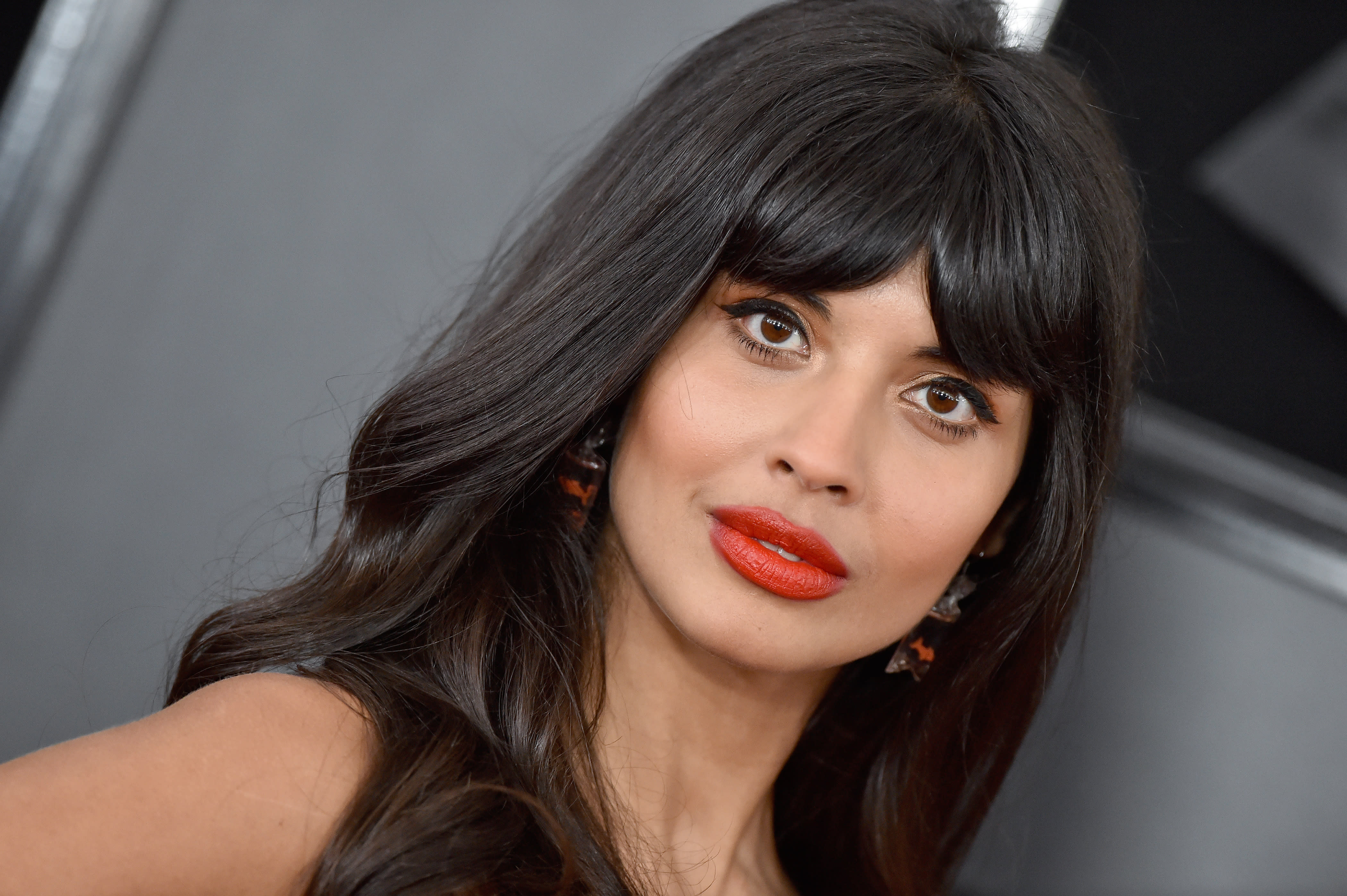 Jameela Jamil Is Adopting Straight White Male Privilege Video