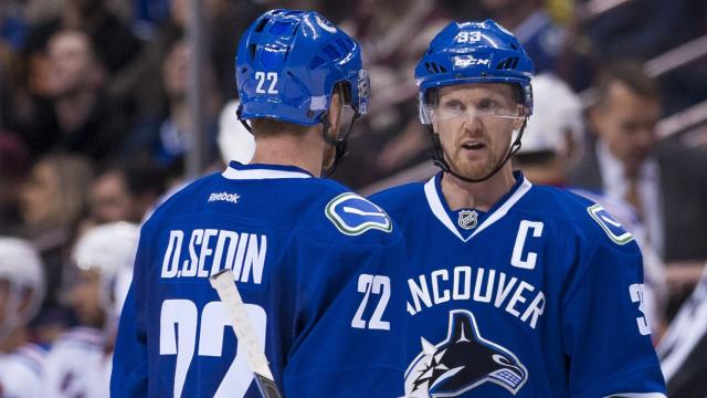 Canucks' loyalty to Sedins stalling rebuild