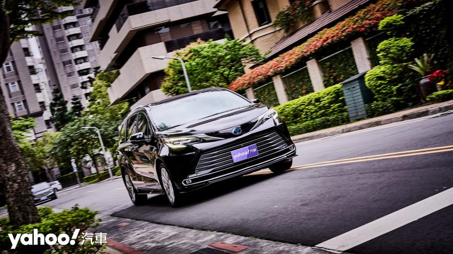 美製大和子彈列車報到！2021大改款Toyota Sienna 鉑金版試駕！ - 24