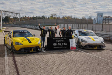 小米SU7 Ultra原型車以6分46秒874成績擠下Porsche，量產車開放預購，預售價高達新台幣366萬元