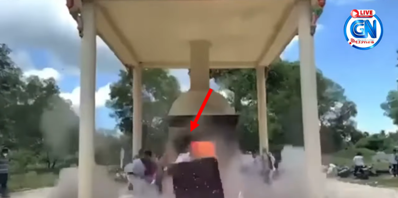 Deadly online video! Cremation of the useless, sudden explosion, the magician was killed promptly by a blow to the head all through a ceremony