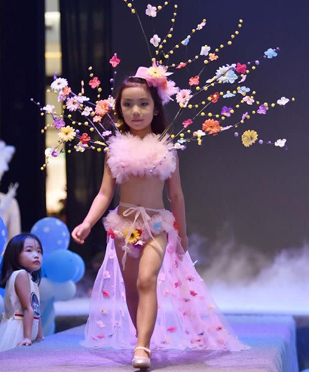 Little Girls Model Lingerie In Victoria S Secret Style Show