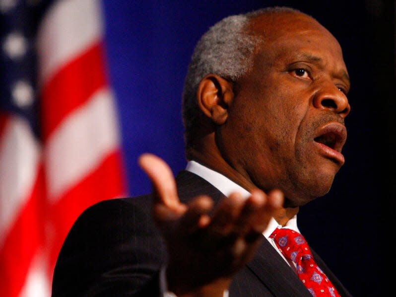 Clarence Thomas says an 'arrogant' reporter once argued with his mother about ho..