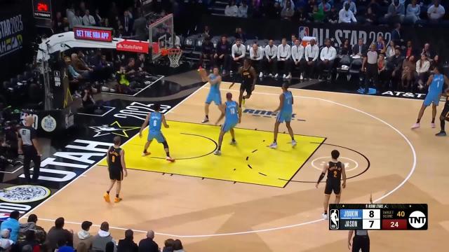 Jabari Smith Jr. with a dunk vs the Team Jason