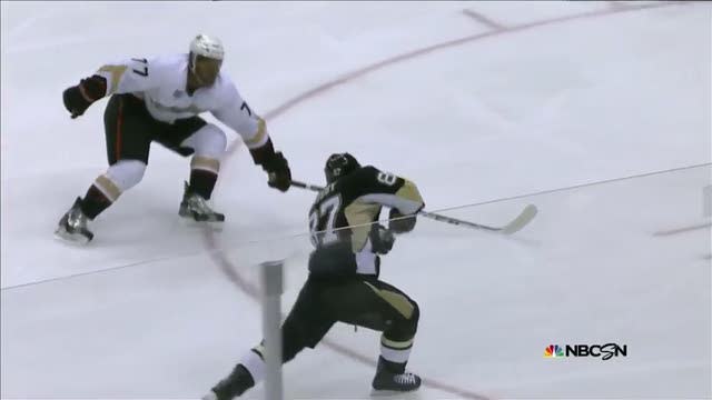 Sidney Crosby buries a wicked wrister