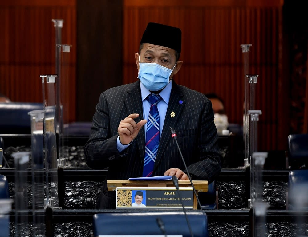 Pakatan Mps Throw Scorn At Ft Minister For Passing The Buck On Kl Liquor Sale Ban