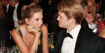 
Taylor Swift says goodbye to Joe Alwyn in 'So Long, London'