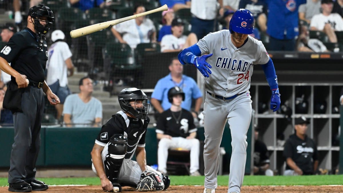 Cubs' Happ hits Cardinals catcher Contreras in head with follow