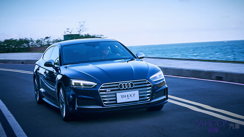 用一輛車仰望那真實暢快的寫意生活！Audi S5 Sportback試駕 - 2