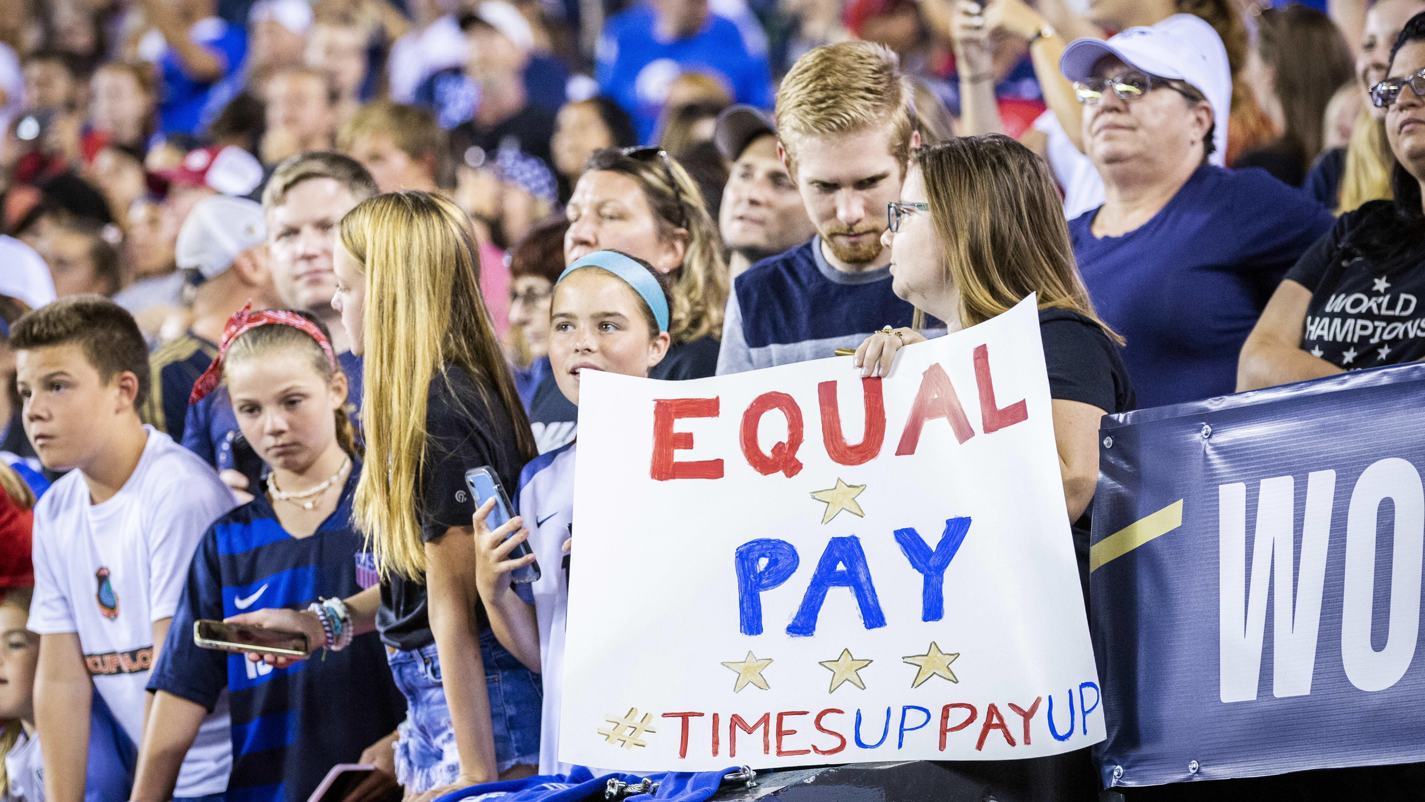 U.S. women's soccer team plays first World Cup since winning equal pay  battle - CBS News