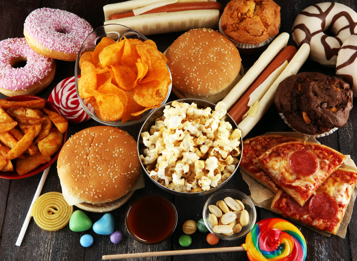 7-scary-side-effects-of-eating-junk-food-every-day