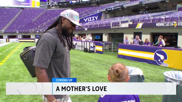 After home opener, Vikings' Alexander Mattison meets young fan who survived  open heart surgery - CBS Minnesota