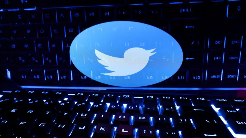 A keyboard is placed in front of a displayed Twitter logo in this illustration taken February 21, 2023. REUTERS/Dado Ruvic/Illustration