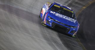 Kyle Larson shines bright under the lights with Bristol win; Round of 12 field set