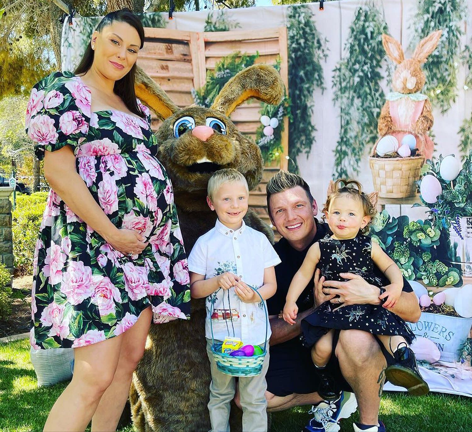 Nick Carter and Pregnant Wife Lauren Enjoy Easter with ...