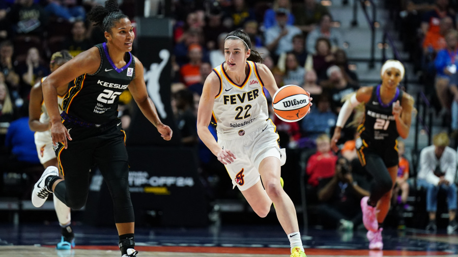 Yahoo Sports - Caitlin Clark made her WNBA debut in front of a sold out crowd in Connecticut on Tuesday