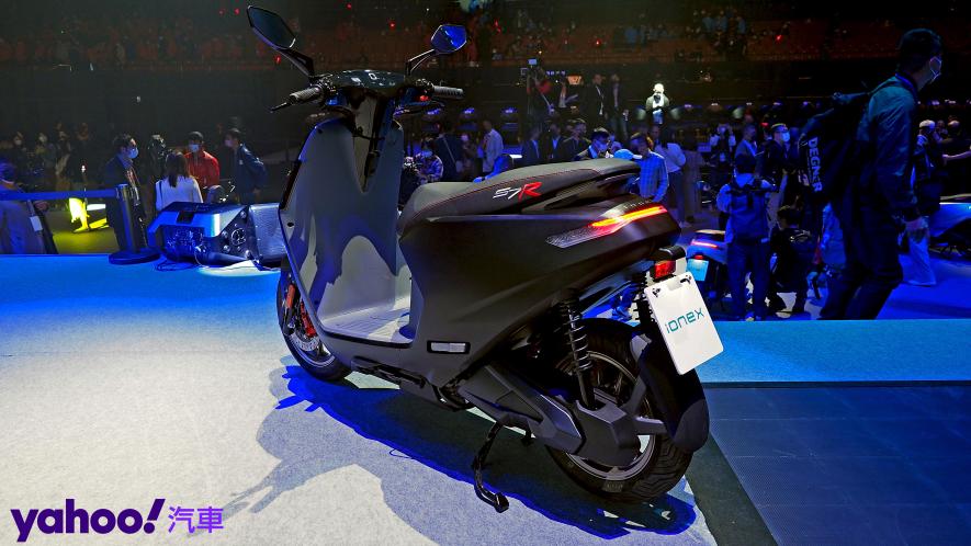 決戰電能之巔！2021 Kymco ionex 3.0，四款白牌純電雙輪超有勢發表！ - 2