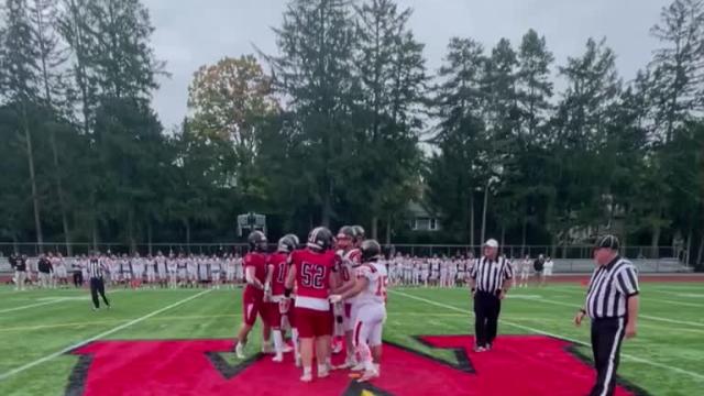 WATCH: Wellesley's Tyler Yen scores 3 TDs in win over Newton North