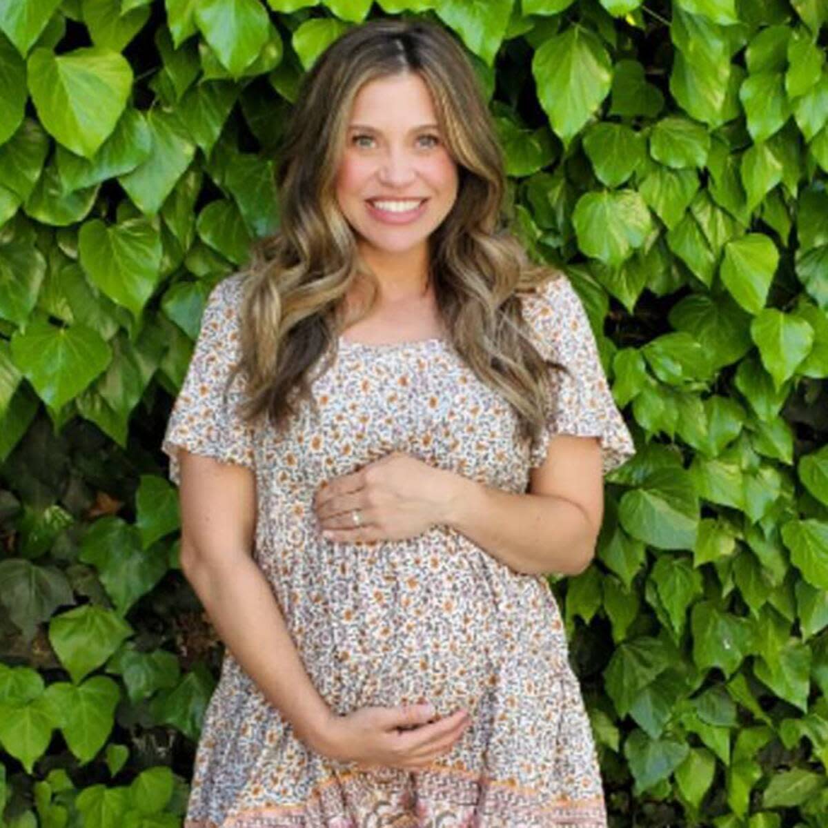 Boy Meets World 's Danielle Fishel Is Pregnant With Baby No. 2