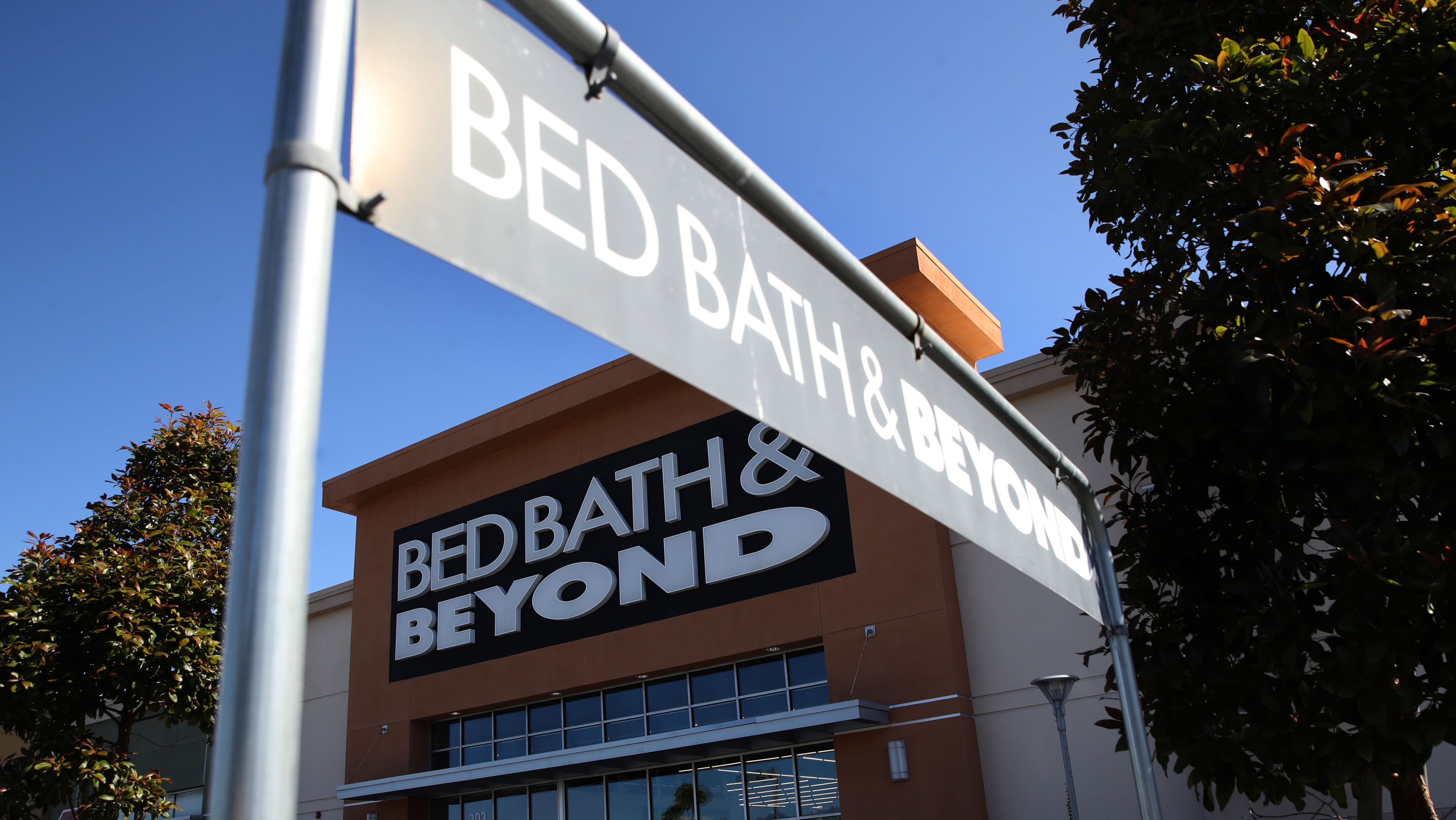 bed bath and beyond stock associate pay