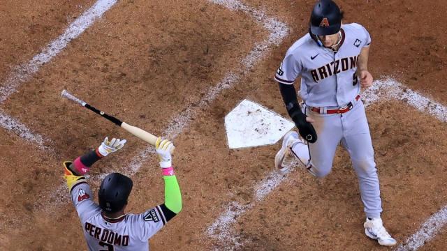 Diamondbacks even World Series with 9-1 win in Game 2