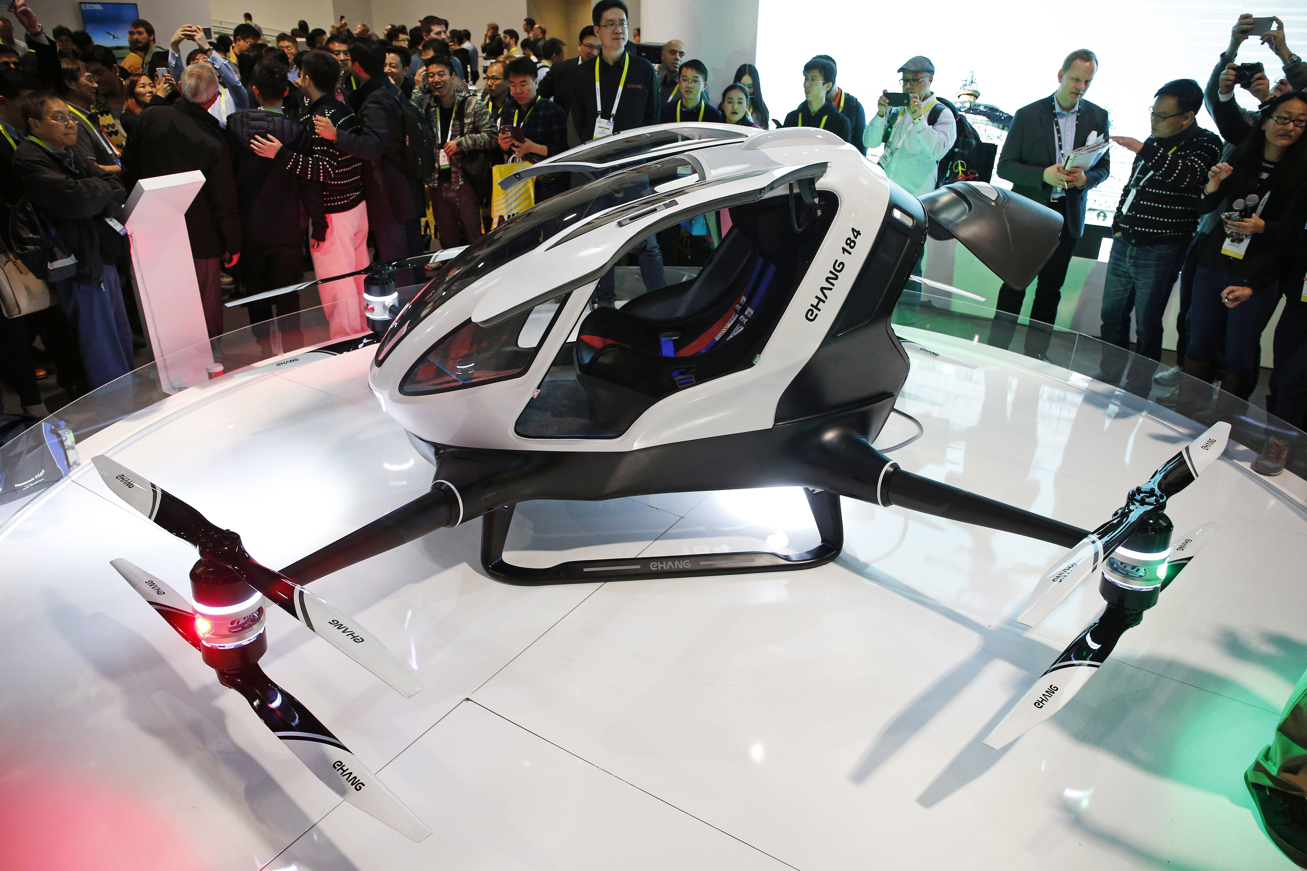 Chinese drone maker EHang makes Wall Street debut [Video]