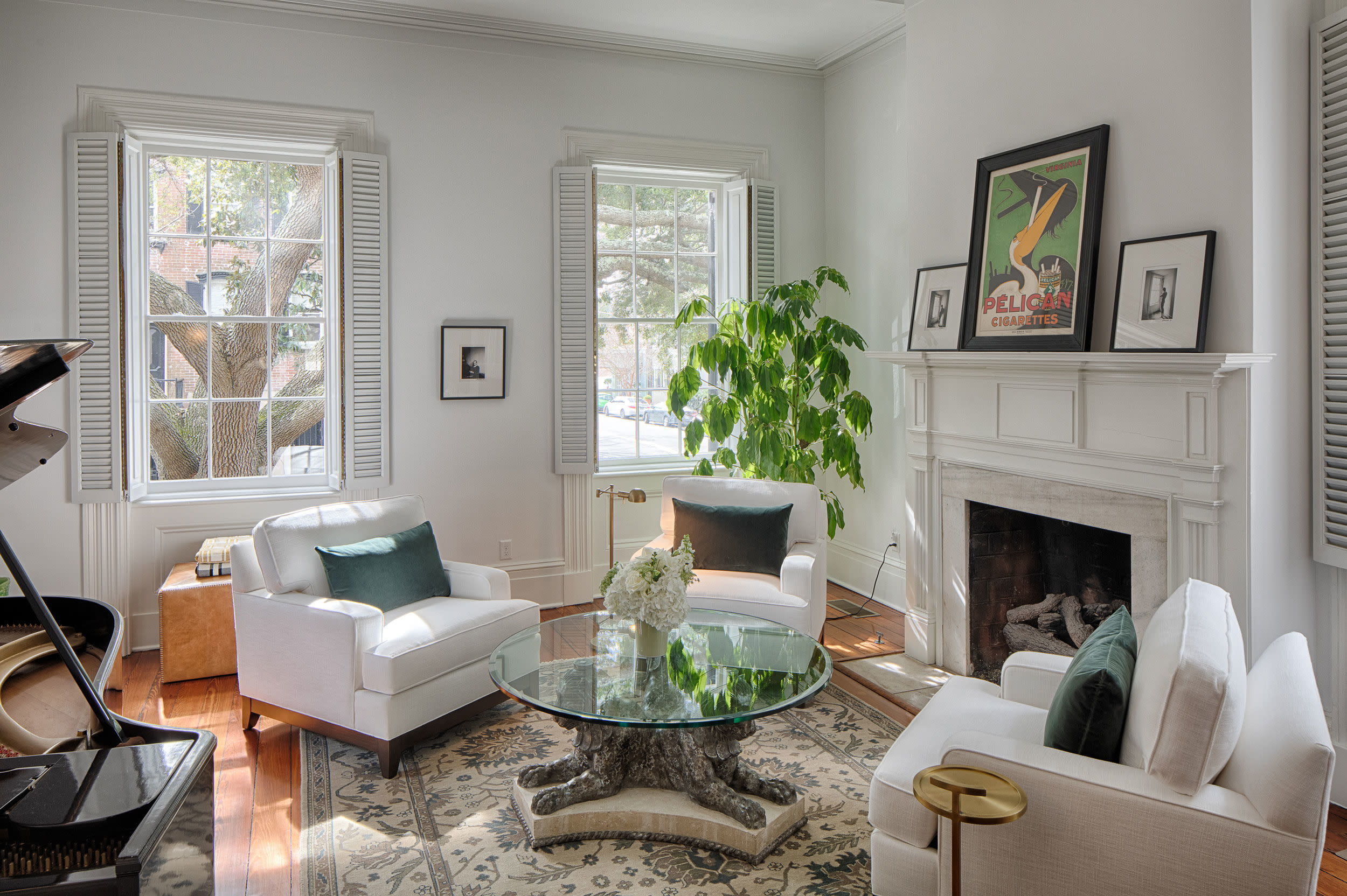 Take A Look Inside One Of Savannah S Most Elegant Historic Homes