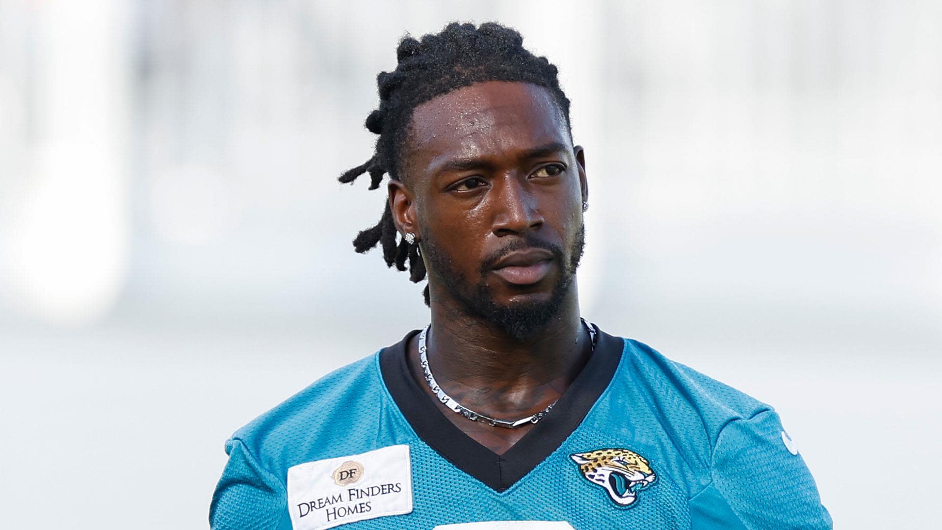 Jaguars trade 2020 No. 9 pick C.J. Henderson to Panthers - The