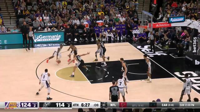 Lonnie Walker IV with a 2-pointer vs the San Antonio Spurs