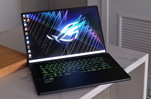 While its design hasn't changed much from last year's model, the new 2023 ASUS ROG Zephyrus M16 is packing improved performance thanks to an updated range of CPUs and GPUs along with a brilliant new Mini LED display. 