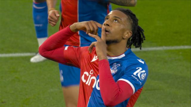 Olise's dazzling run gives Palace lead v. Man Utd