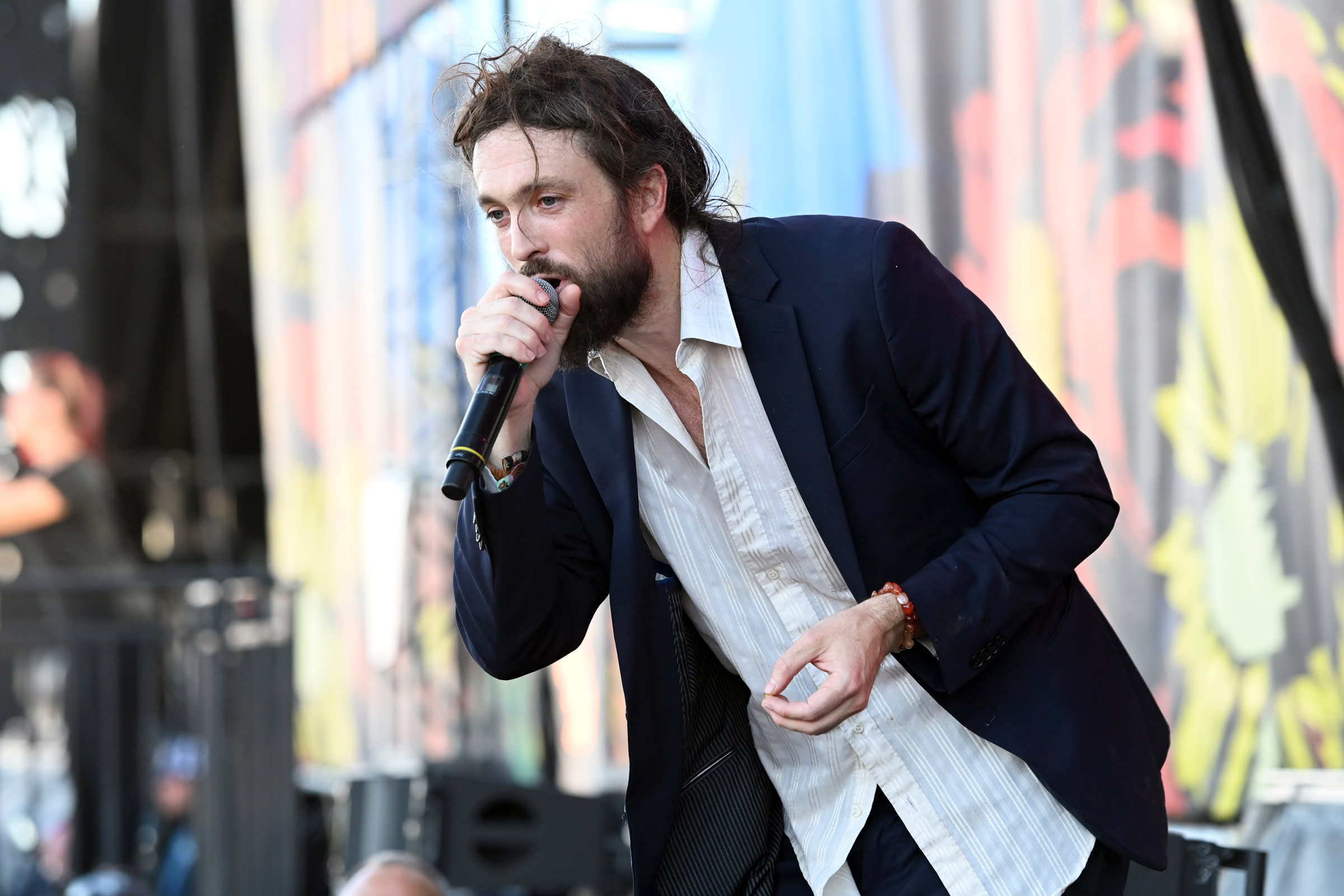 Edward Sharpe The Magnetic Zeros Alex Ebert Finds A Natural Groove On Fluid