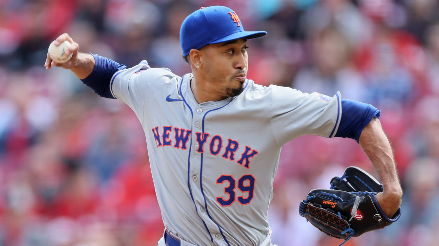 Getty Images - CINCINNATI, OHIO - APRIL 07:  Edwin Diaz #39 of the New York Mets throws a pitch in the ninth inning against the Cincinnati Reds at Great American Ball Park on April 07, 2024 in Cincinnati, Ohio. (Photo by Andy Lyons/Getty Images)