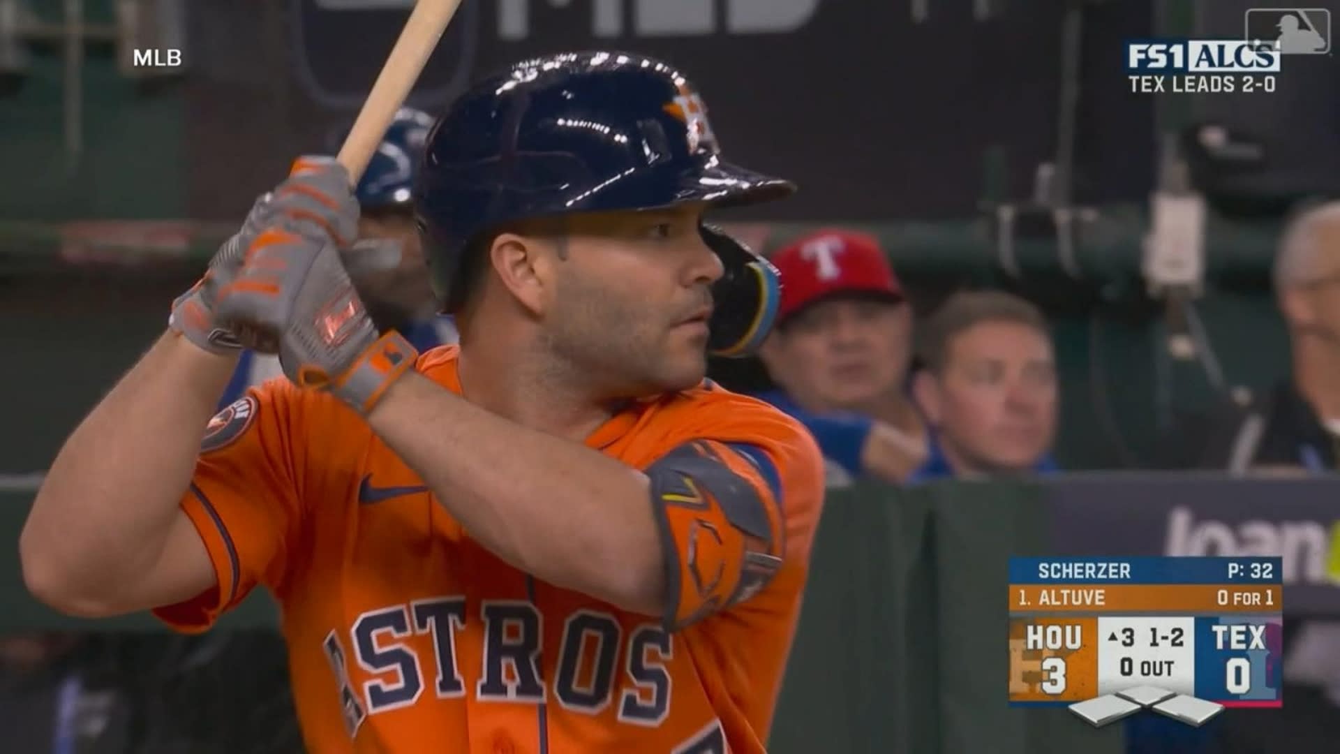 ALCS: José Altuve and Astros beat Rangers in Game 3 - Los Angeles