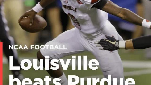 Lamar Jackson shines in Louisville's comeback win over Purdue