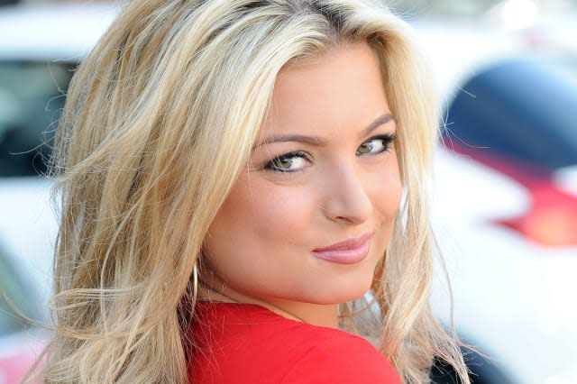 Miss Great Britain Zara Holland Stripped Of Title Over Love Island Sex