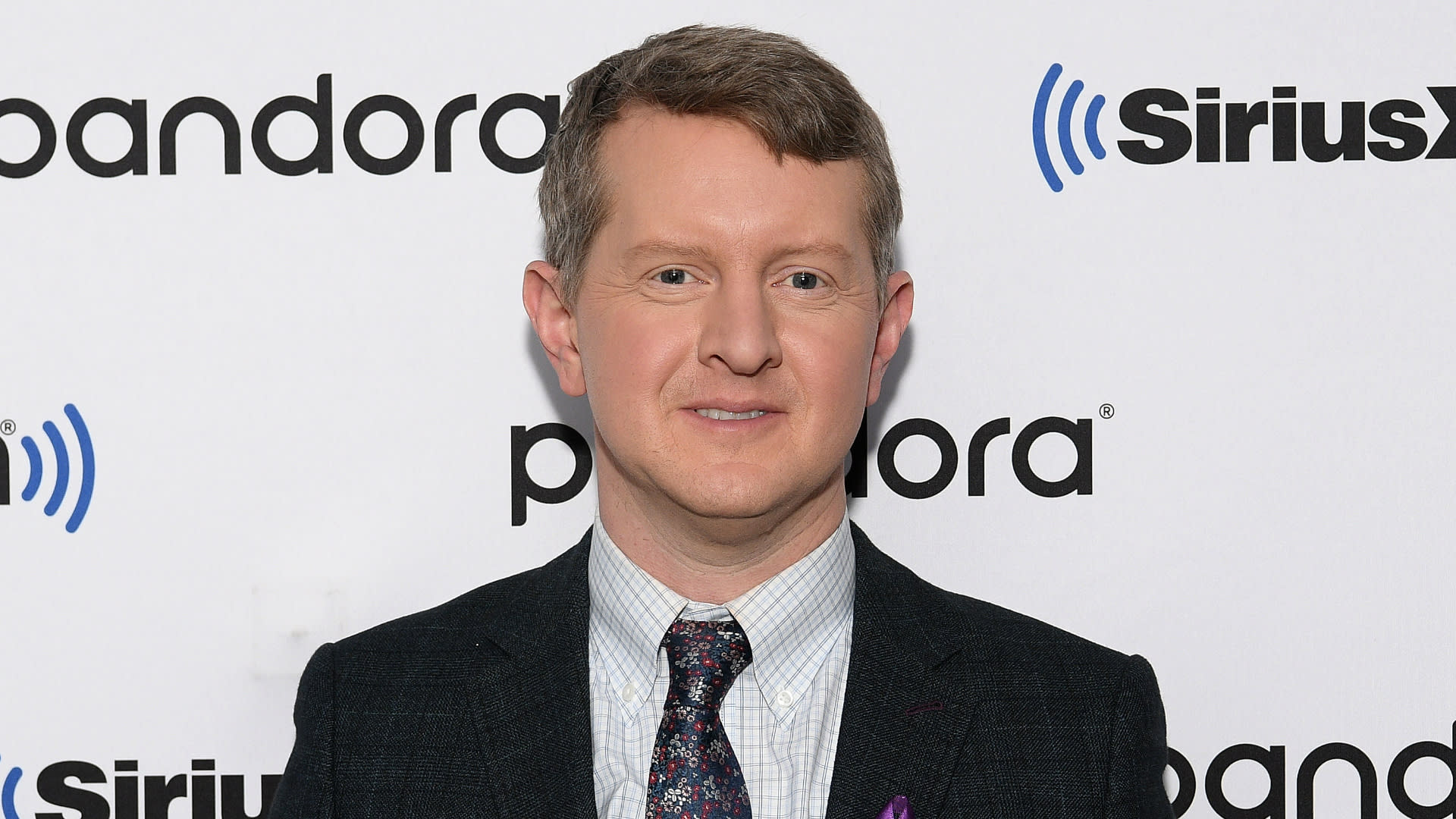 'Jeopardy' Interim Host Ken Jennings Apologizes for Past ...