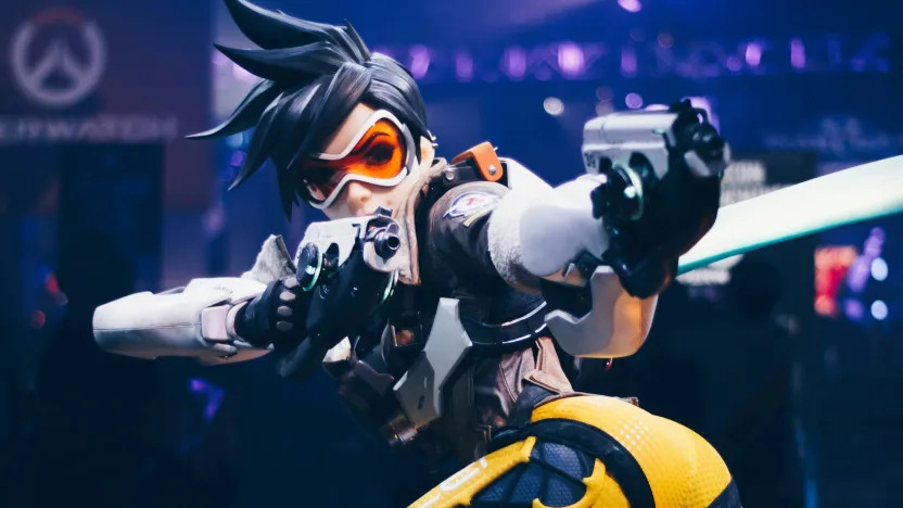 A statuette of Overwatch character Tracer captured at BlizzCon.