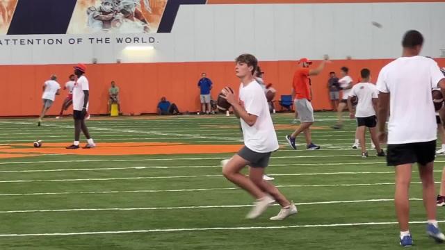 Jake Merklinger passing drill at Dabo Swinney football camp