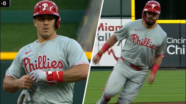 J.T. Realmuto sends one down the left field line, Schwarber HUSTLES around third to score!