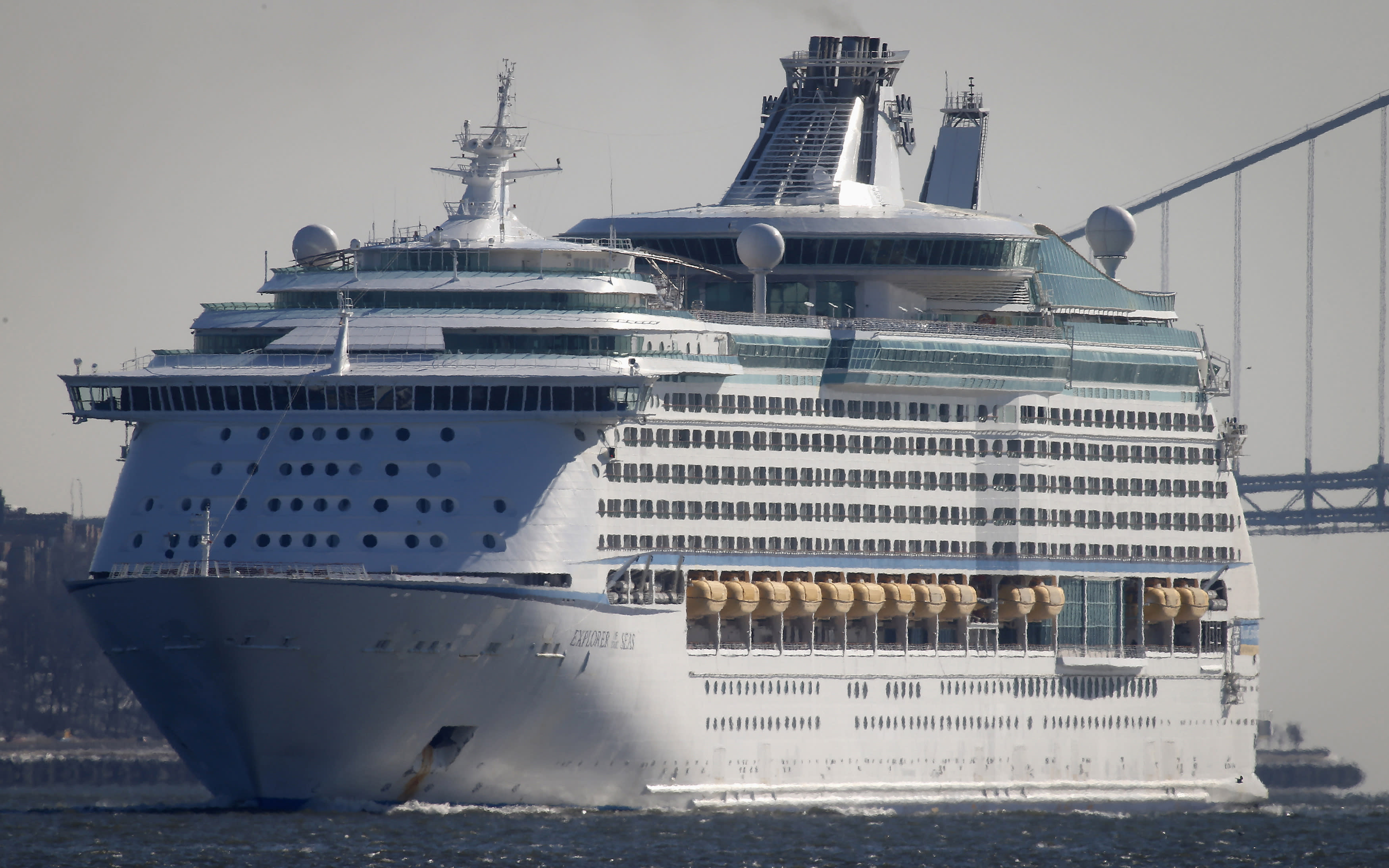 Después de vuelos a ninguna parte, los cruceros llegan sin rumbo fijo